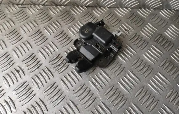 Subaru Legacy Tailgate/trunk/boot lock/catch/latch