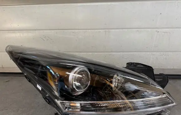 Peugeot 3008 I Headlight/headlamp 9803992480 89906774