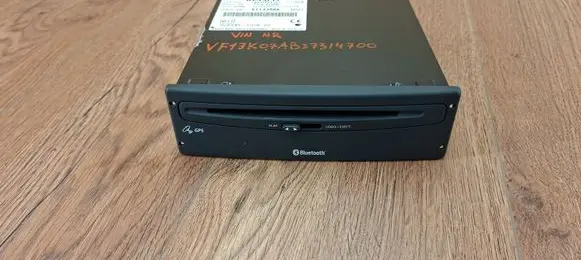 Renault Espace IV Navigation unit CD/DVD player 8200593241