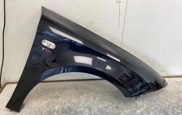 Seat Leon (1P) Fender 5P0821166B