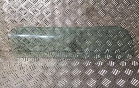 Land Rover Discovery Sunroof glass 43R001164 DO1247