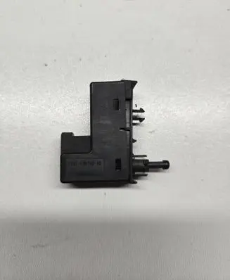 Ford Focus Glove box light 1s4113B748AD