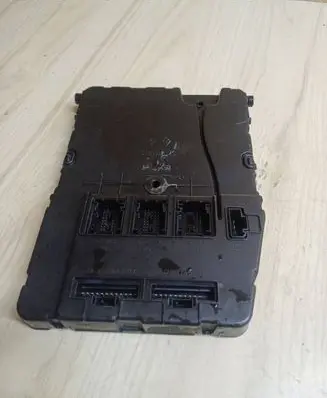 Renault Scenic II - Grand scenic II Comfort/convenience module 8200309690 04252 S118400220D