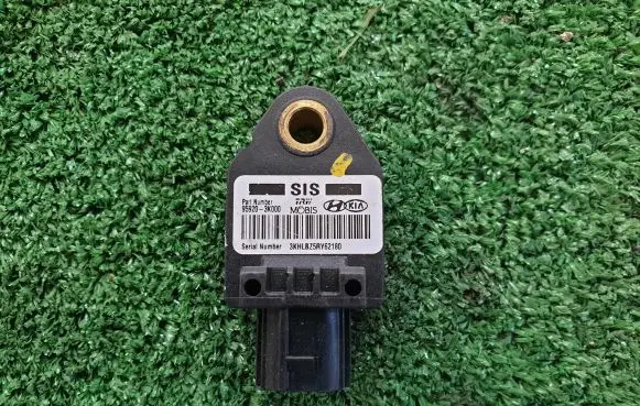 KIA Ceed Airbag deployment crash/impact sensor 95920-3K000