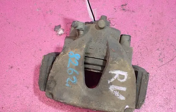 Opel Zafira A Front brake caliper