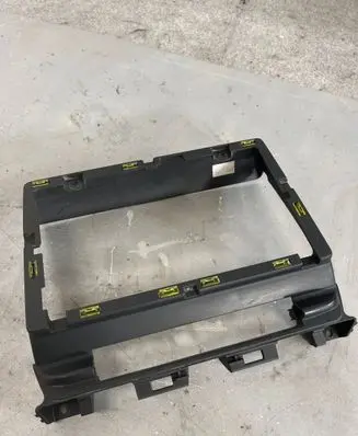 Renault Master III Radio/GPS head unit trim 682603805R