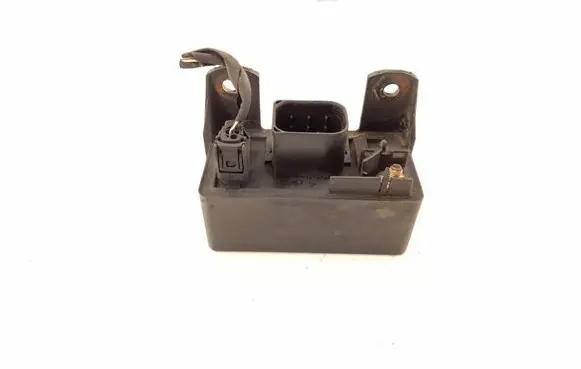 Mercedes-Benz E W211 Glow plug pre-heat relay 0005453516 6461538491