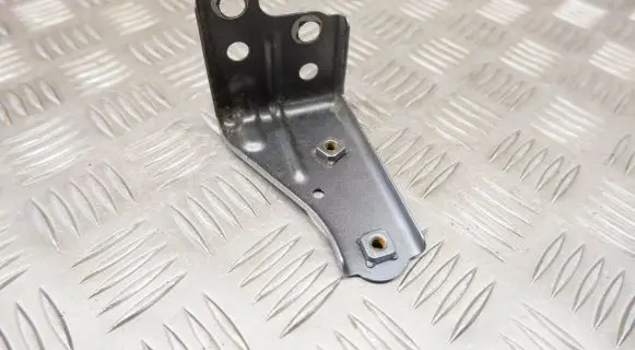 Toyota Highlander XU70 Fender mounting bracket 538350E080