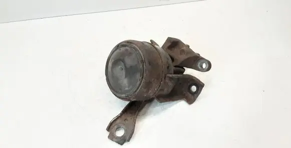 Toyota RAV 4 (XA20) Engine mount bracket