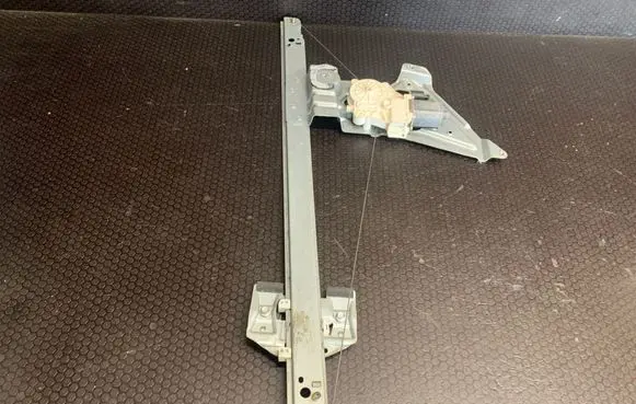 Mercedes-Benz Sprinter W906 Front door window regulator with motor A0068205442 995185103 0803