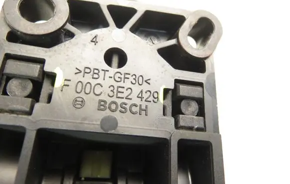 Accelerator throttle pedal