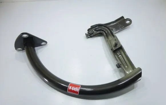 Tailgate/trunk/boot hinge