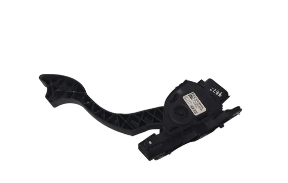 Ford Mondeo MK IV Accelerator throttle pedal 6G929F836NC