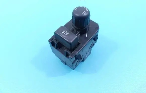 Nissan X-Trail T31 Electric window control switch IMPRK1126399
