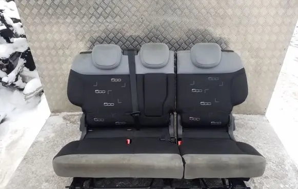 Fiat 500L Second row seats 