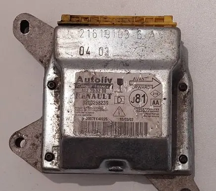 Renault Espace - Grand espace IV Airbag control unit/module 8200258239 10113 602399200
