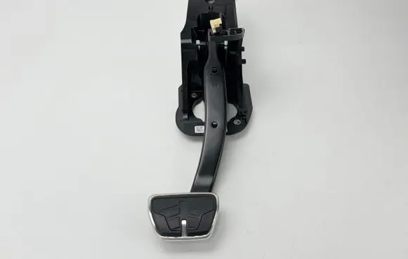 BMW 2 G42 Brake pedal 689111801 14145710 SK275232