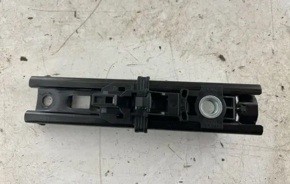Skoda Rapid (NH) Seat belt height adjuster 3C8857819A