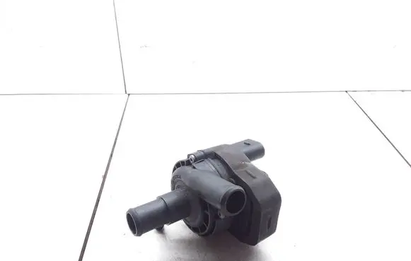 Mercedes-Benz CLS C218 X218 Electric auxiliary coolant/water pump A2118350028 3130591163