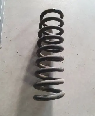 Mercedes-Benz C W203 Rear coil spring