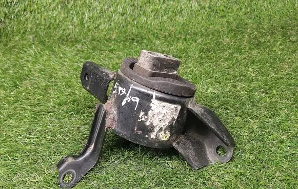 KIA Picanto Engine mount bracket 2183506010MT