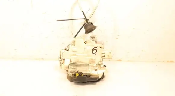 Audi A6 S6 C6 4F Front door lock