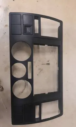 Volkswagen Transporter - Caravelle T5 Radio/GPS head unit trim 7H0857237