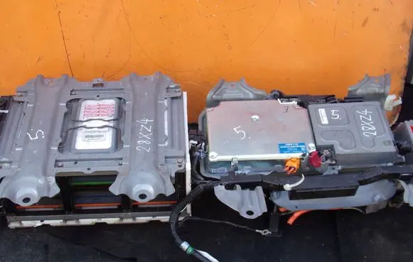 Honda Civic Hybrid / electric car battery 1E100RMX0132