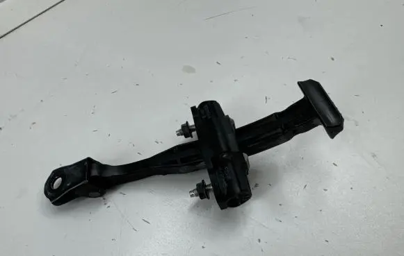 Tesla Model Y Rear door check strap stopper 150068400B 342305
