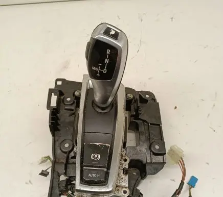 BMW 5 F10 F11 Gear shifter/selector 925118601