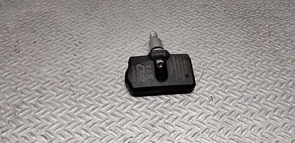 GMC Sierra 2500 Tire pressure sensor 9959AVS62U009