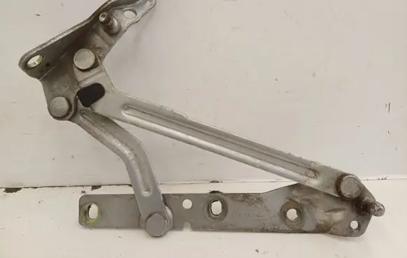 Ford Focus Tailgate/trunk/boot hinge YS41F42700AA