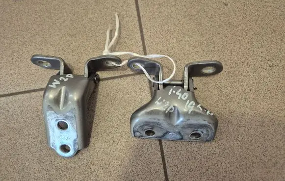 Hyundai i40 Front door hinge set