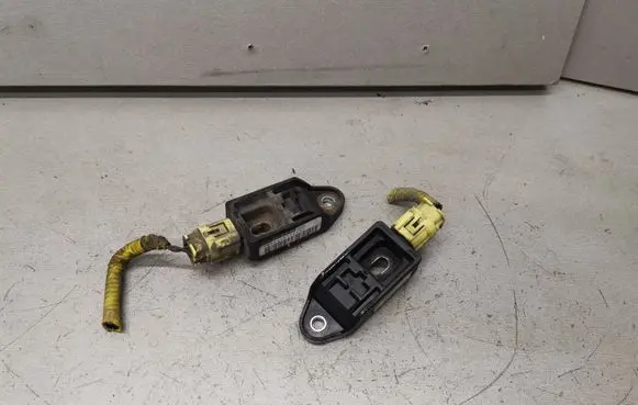 Honda FR-V Airbag deployment crash/impact sensor 77930SFEJ110M2