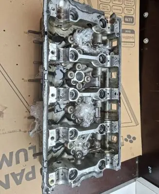Volkswagen Touran I Engine head 038103373A