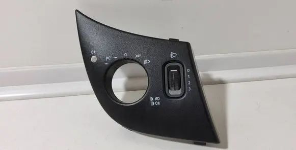 Mercedes-Benz A W168 Headlight level height control switch 1685450191 590279