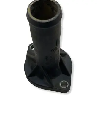 Volkswagen Golf IV Engine coolant pipe/hose 038121121