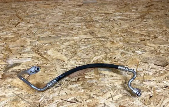 Volkswagen Golf VII Air conditioning (A/C) pipe/hose 5Q0816721
