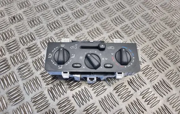 Peugeot 1007 Climate control unit F664479W 69300002 988855
