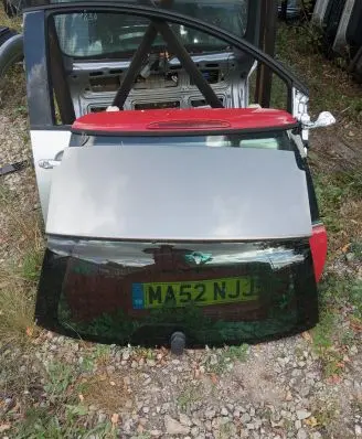 Peugeot 407 Opening tailgate glass 