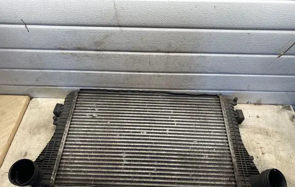 Volkswagen PASSAT B6 Intercooler radiator