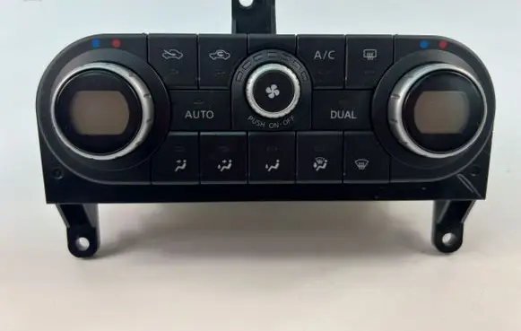 Nissan Qashqai Interior fan control switch 27500JD40C