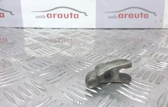 Opel Vectra C Fuel Injector clamp holder