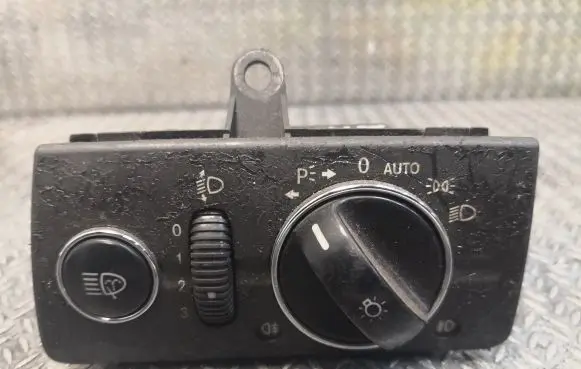 Mercedes-Benz E W211 Light switch 2115450504