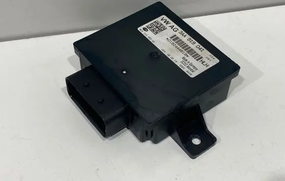 Volkswagen PASSAT B7 Power management control unit 3AA919041 8ES01045240 0192444619