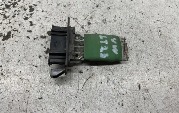 Volkswagen II LT Heater blower motor/fan resistor 