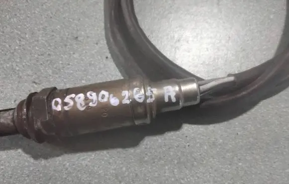 Audi A4 S4 B5 8D Lambda probe sensor 058906265A