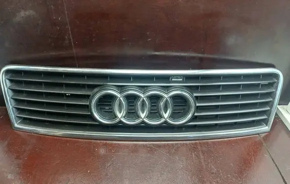 Audi A6 S6 C5 4B Front grill 4B0853651F