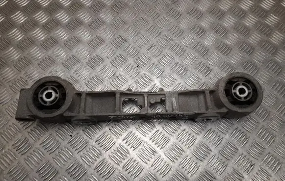 Mercedes-Benz Vito Viano W447 Engine mounting bracket A4473530800