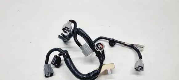 Nissan Qashqai J12 Fuel injector wires 240796UM0A